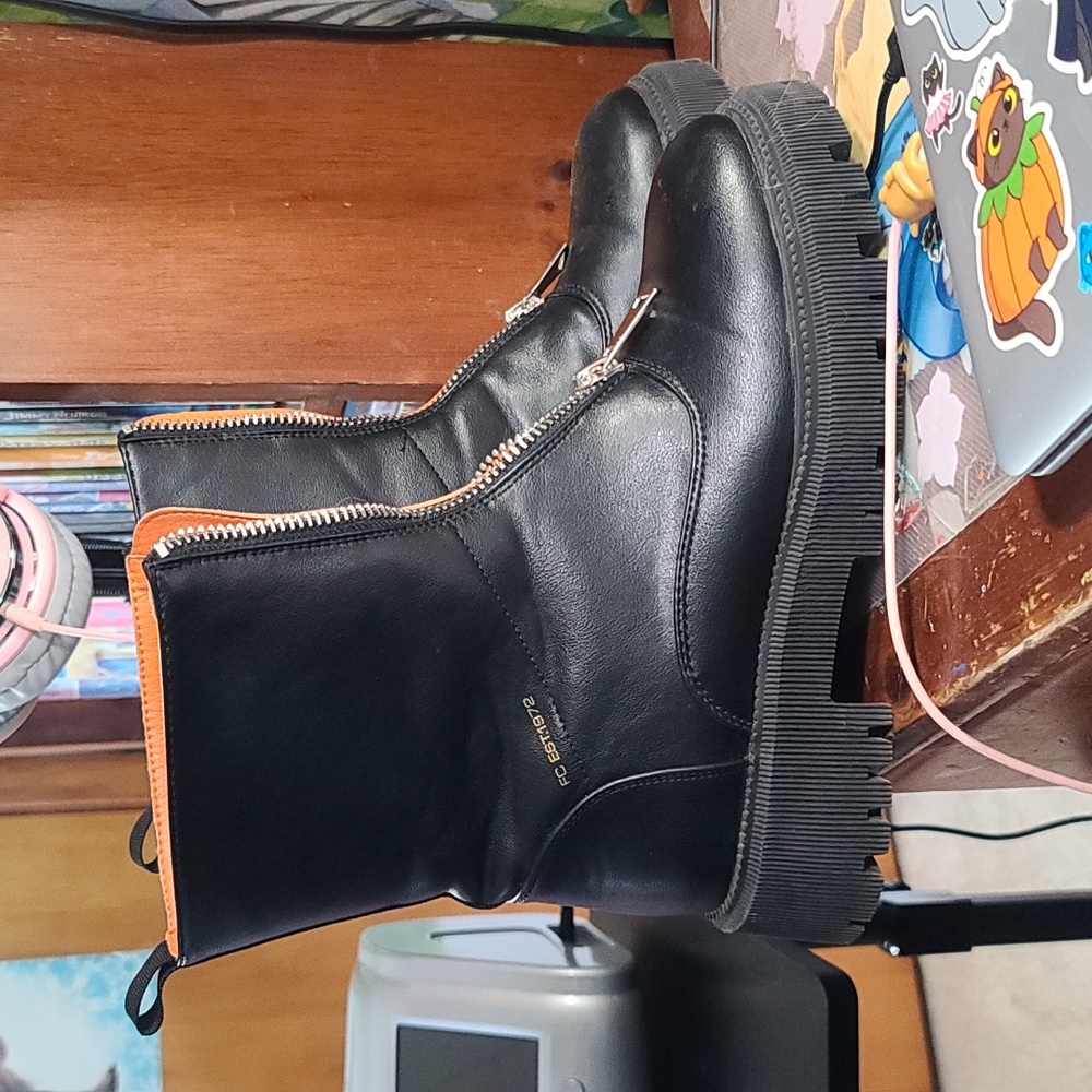 French connection Julie zip up boots - us women's size 8